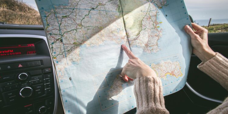 10 Unverzichtbare Tipps für den Roadtrip 2023: Vorbereitung auf lange oder grenzüberschreitende Abenteuer