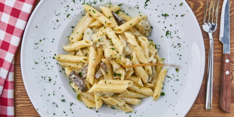 Verbessern Sie Ihre Pasta-Kochkünste: 5 Expertentipps von Bobby Flay