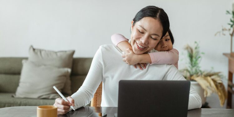 Verstehen der familiären Distanz: Navigieren einer komplexen Mutter-Tochter-Beziehung